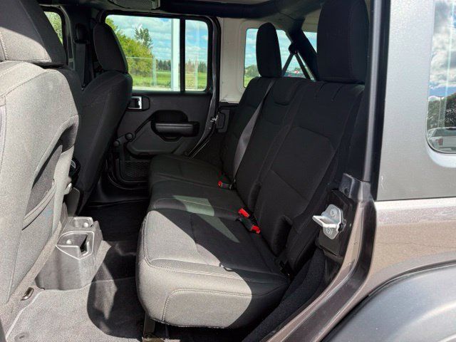 Used 2018 Jeep Wrangler Unlimited Sport AWD/4WD image 6