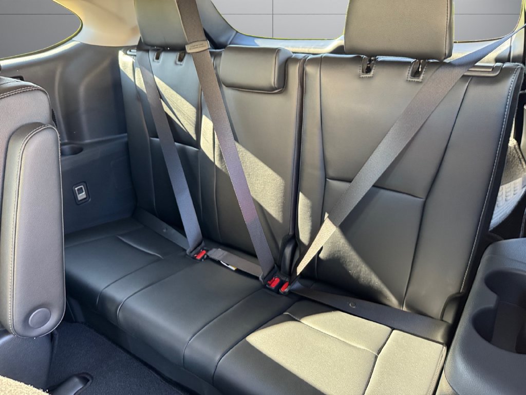 Certified 2026 Toyota Highlander Limited AWD/4WD image 16