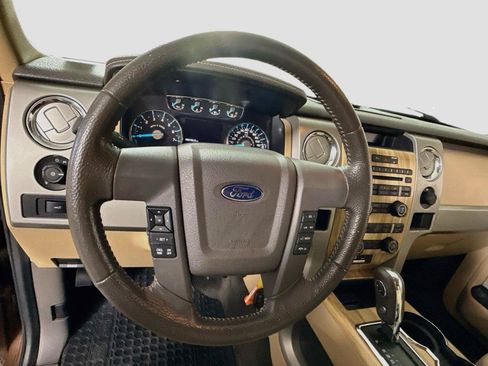 Used 2011 Ford F150 Lariat w/ Lariat Chrome Pkg AWD/4WD image 5