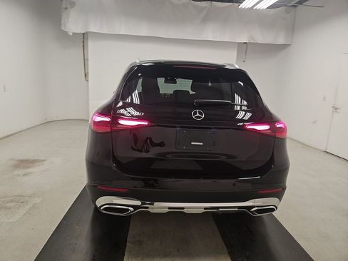 Used 2025 Mercedes-Benz GLC 300 image 17