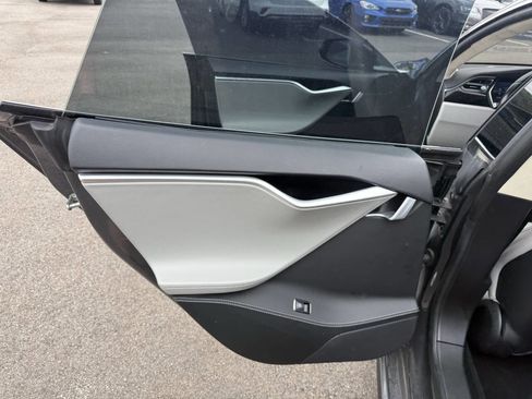 Used 2015 Tesla Model S 70D AWD/4WD image 19
