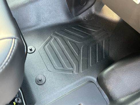 New 2025 Ford Transit 250 148 Medium Roof w/ Load Area Protection Package image 18