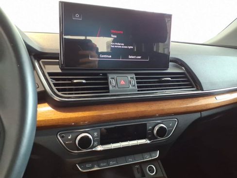 Used 2023 Audi Q5 2.0T Premium w/ Convenience Package AWD/4WD image 13