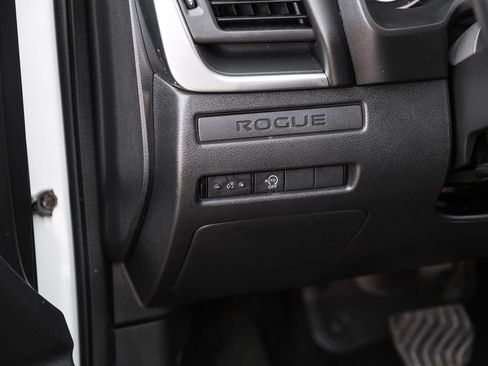 Used 2024 Nissan Rogue S AWD/4WD image 38