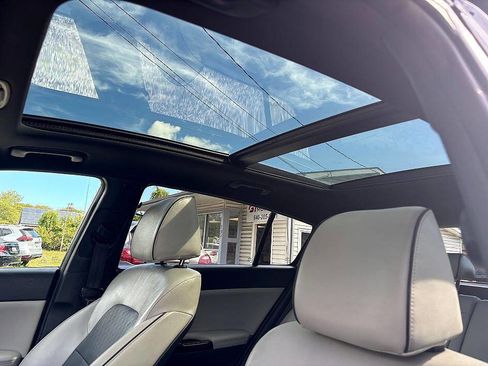 Used 2017 Kia Sportage SX image 17