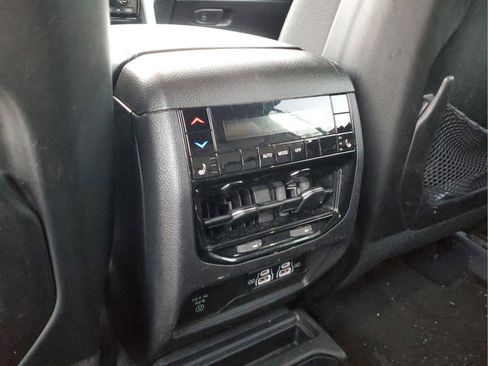 Used 2023 Jeep Grand Cherokee L Limited image 11