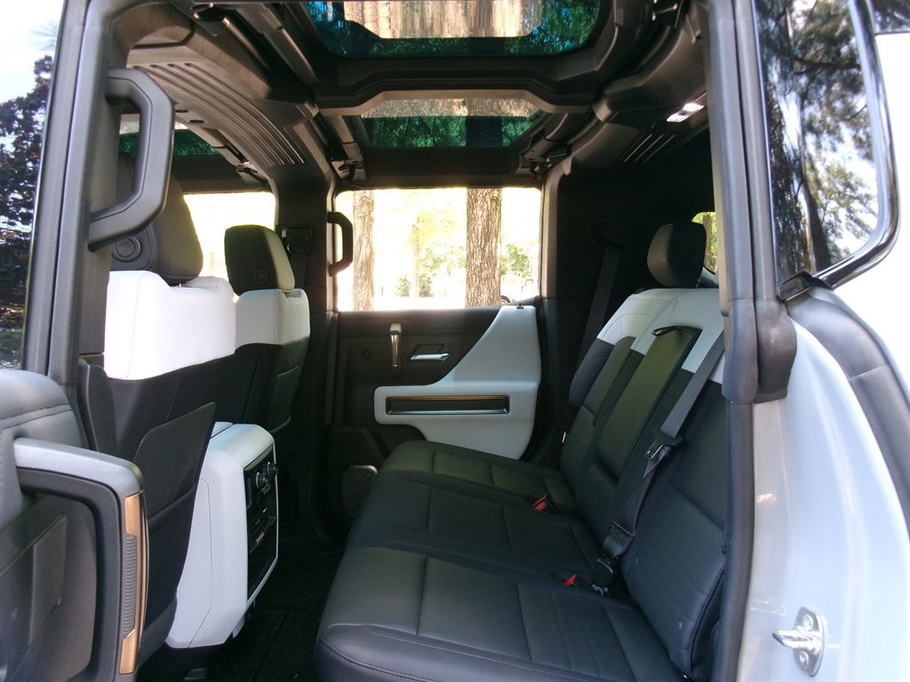 Used 2024 GMC Hummer EV 2X AWD/4WD image 35