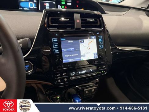 Used 2016 Toyota Prius Three FWD image 16