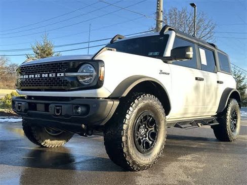 Used 2023 Ford Bronco Wildtrak image 29