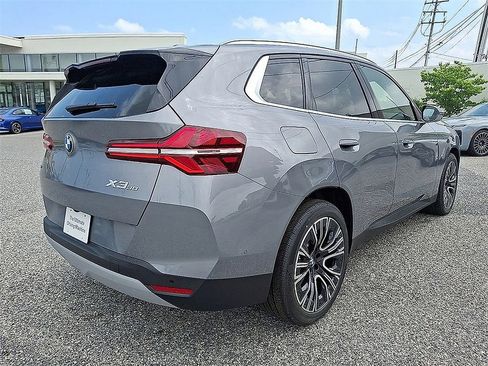 Used 2025 BMW X3 xDrive30i w/ Premium Package image 5