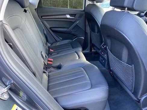 Certified 2023 Audi Q5 2.0T Premium w/ Convenience Package image 28