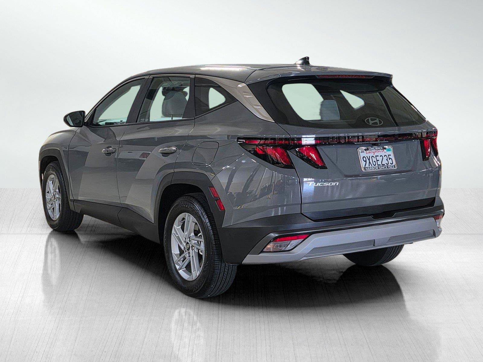 Certified 2025 Hyundai Tucson SE FWD image 5