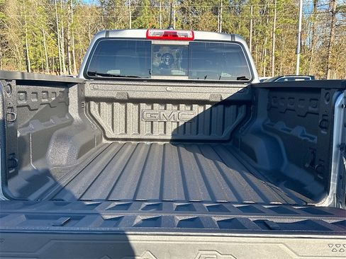 New 2026 GMC Canyon Elevation w/ Convenience Package image 16