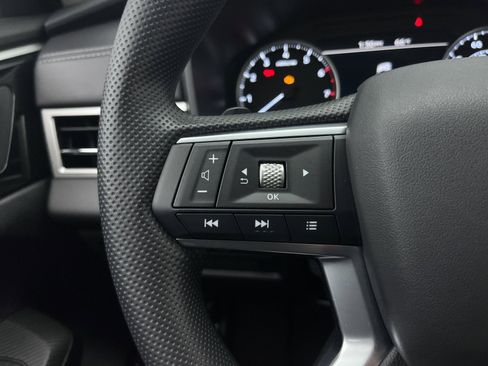 New 2025 Mitsubishi Outlander ES image 22