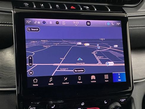 New 2025 Jeep Grand Cherokee L Limited w/ Black Appearance Package image 9