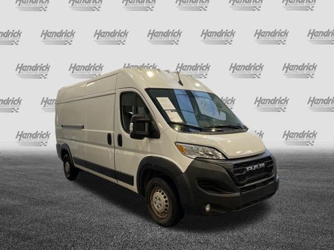 Used 2025 RAM ProMaster 2500 w/ Convenience Group FWD image 2