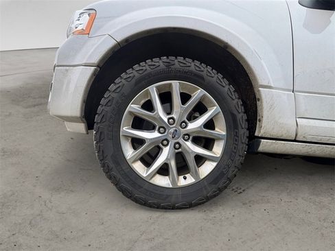 Used 2017 Ford Expedition Limited w/ Equipment Group 301A image 9