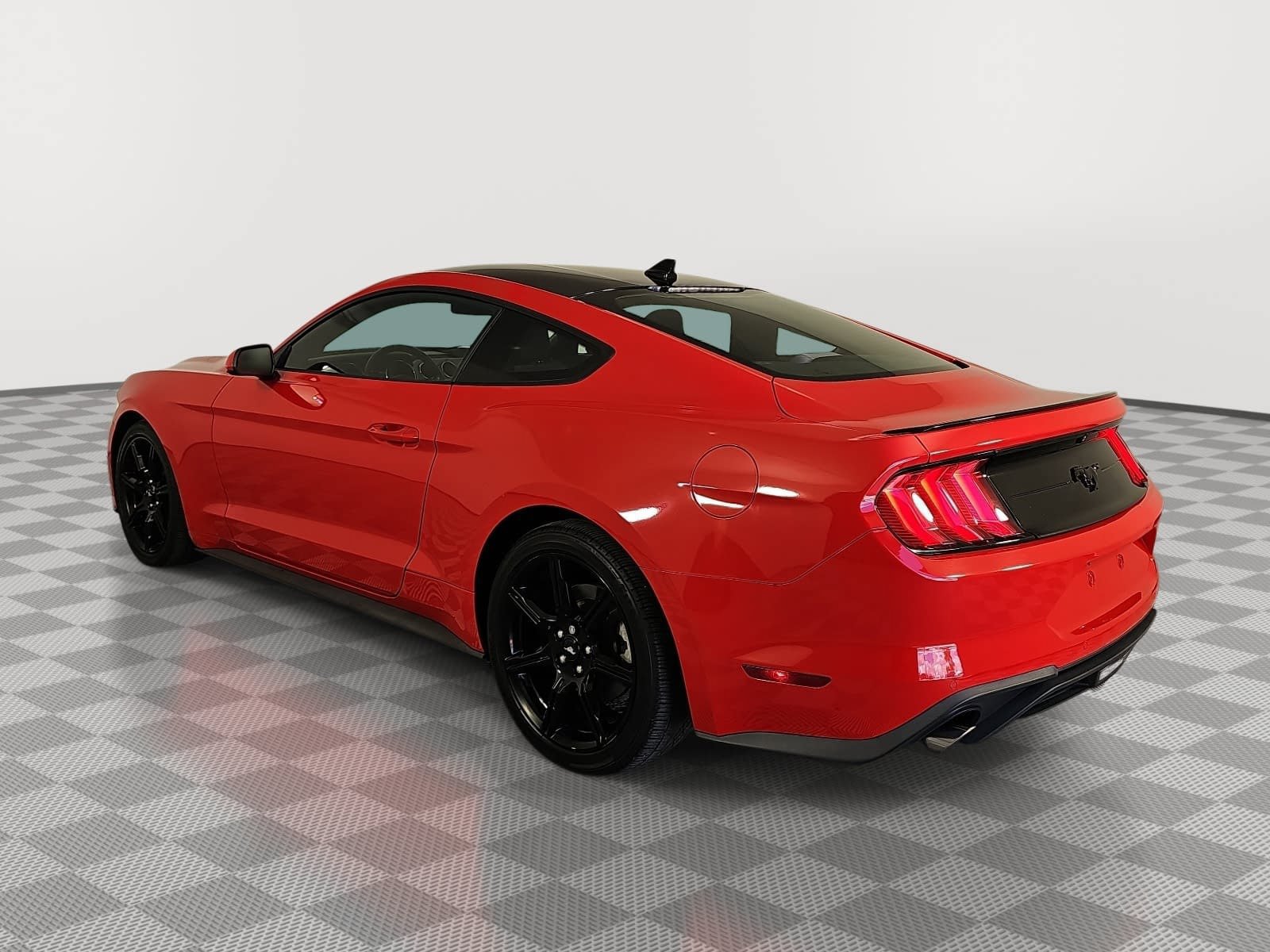 Used 2020 Ford Mustang Coupe w/ Equipment Group 101A RWD image 6