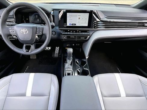 Used 2026 Toyota Camry SE w/ Convenience Package FWD image 15