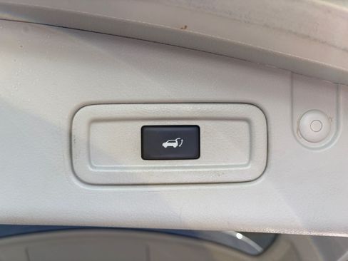 Used 2014 Nissan Murano SL AWD/4WD image 22