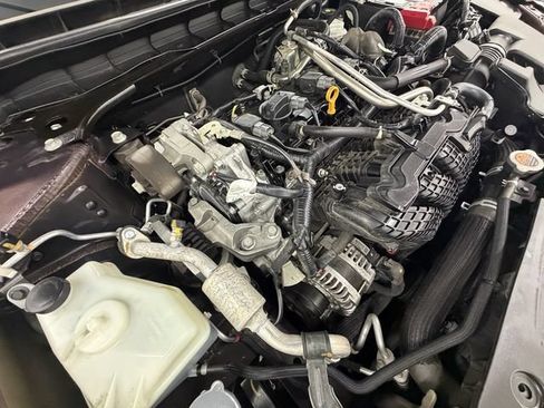 Certified 2024 Nissan Altima 2.5 SV FWD image 10