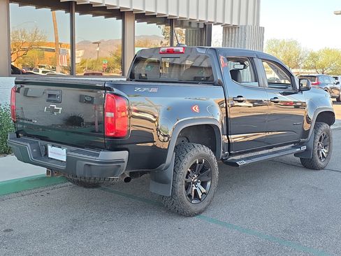 Used 2020 Chevrolet Colorado ZR2 w/ ZR2 Midnight Special Edition image 8