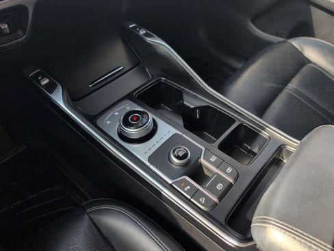 Used 2021 Kia Sorento EX image 19