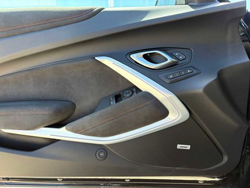 Used 2018 Chevrolet Camaro ZL1 RWD image 13