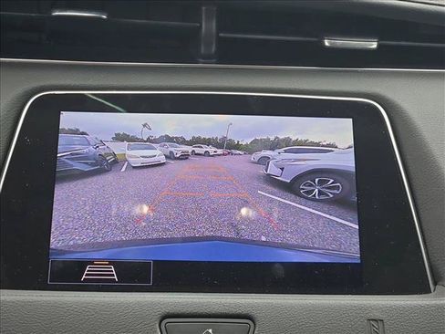 Used 2020 Cadillac XT4 Premium Luxury FWD image 12