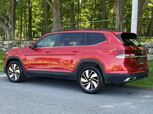 Used 2024 Volkswagen Atlas SE AWD/4WD image 22