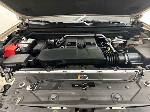 Used 2024 Chevrolet Colorado Trail Boss w/ Technology Package image 34