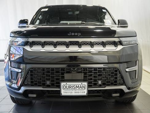New 2026 Jeep Grand Wagoneer L 4WD image 2