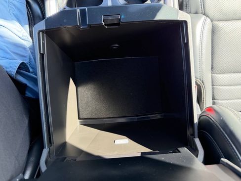 Used 2026 Ford F350 Platinum AWD/4WD image 33
