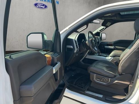 Used 2015 Ford F150 King Ranch w/ Equipment Group 601A Luxury AWD/4WD image 24