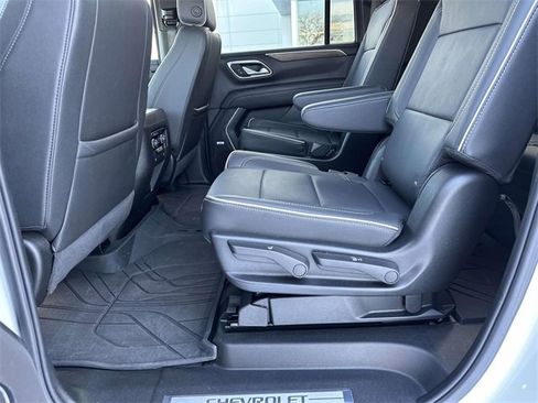 Used 2024 Chevrolet Suburban Premier w/ Premium Package image 27