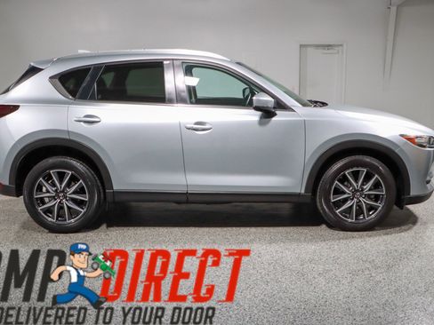 Used 2018 MAZDA CX-5 Touring image 6