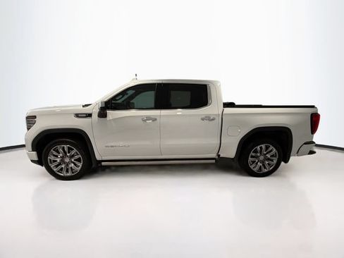Used 2024 GMC Sierra 1500 Denali AWD/4WD image 4