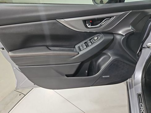 Used 2022 Subaru Crosstrek 2.5i Limited w/ Moonroof Package 2 AWD/4WD image 11
