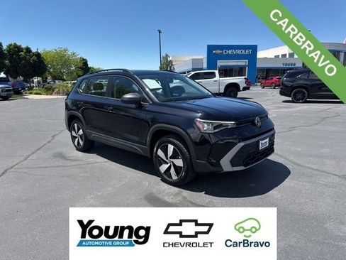Used 2025 Volkswagen Taos S AWD/4WD image 1