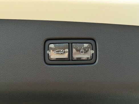 New 2026 Genesis GV70 3.5T Sport Prestige AWD/4WD image 17