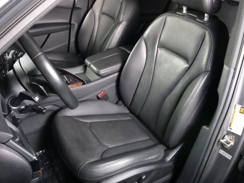 Used 2017 Audi Q7 3.0T Prestige image 30