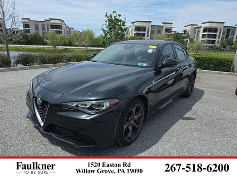 Used 2024 Alfa Romeo Giulia Ti w/ Performance Driving Package AWD/4WD image 1