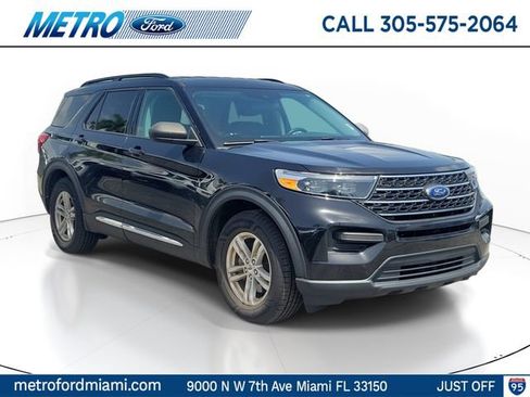 Used 2022 Ford Explorer XLT w/ Class IV Trailer Tow Package RWD image 1