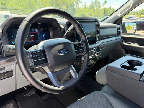 Used 2025 Ford F150 XLT w/ Equipment Group 301A Standard AWD/4WD image 5