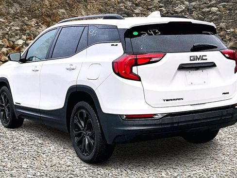 Used 2020 GMC Terrain SLE w/ Driver Convenience Package image 11