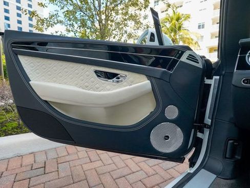 Used 2024 Bentley Continental GT Speed image 60