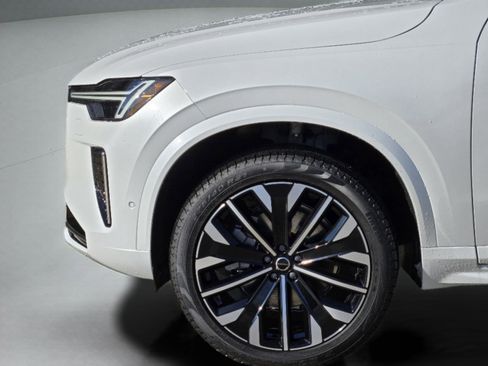 New 2026 Volvo XC90 B6 Ultra w/ Protection Package AWD/4WD image 11