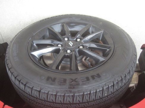 Used 2020 Dodge Journey SE w/ SE Popular Equipment Group FWD image 8