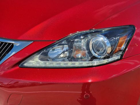 Used 2015 Lexus IS 250C w/ Luxury Package RWD image 8