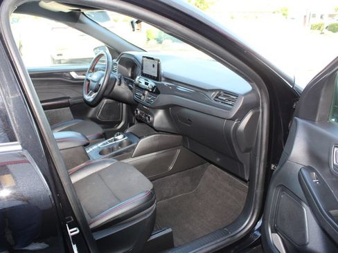 Used 2025 Ford Escape ST-Line AWD/4WD image 36